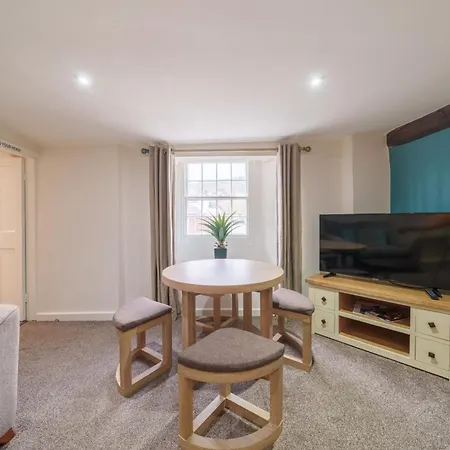 Dom wakacyjny Library View