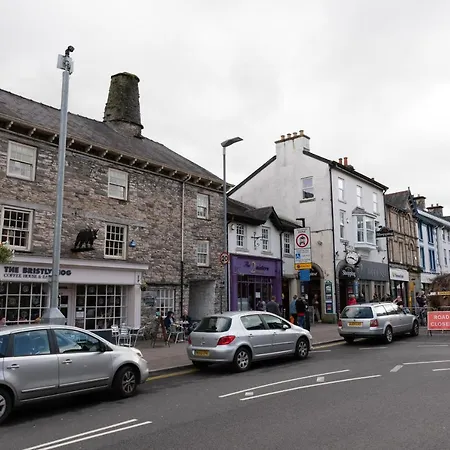 Feriehus Library View Kendal